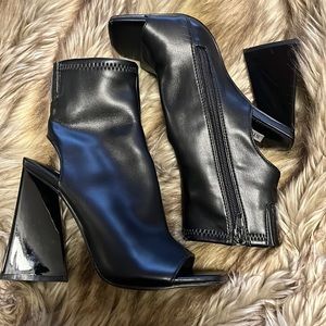 Steve Madden Black Transfer Peep Toe Heel